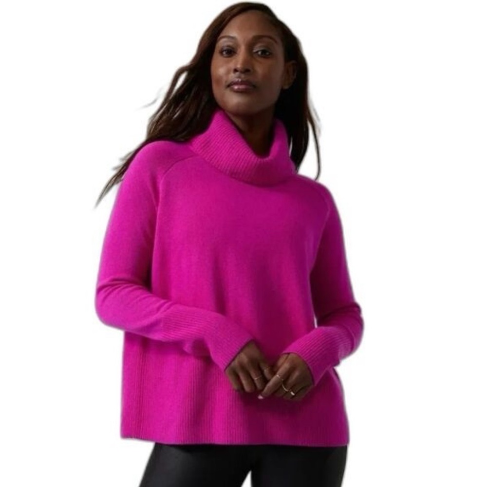 Athleta Aspen Wool Cashmere Turtleneck Sweater in Cyclamen, Size M